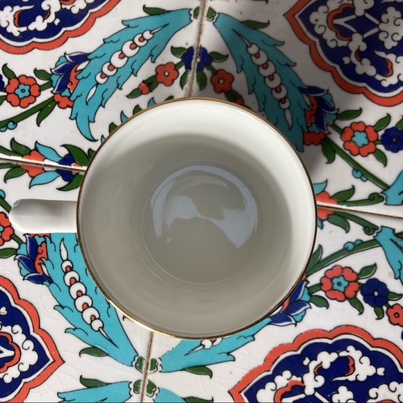 Staffordshire Fine Bone China Elizabethan playing cards mugs - Picture 8 of 11